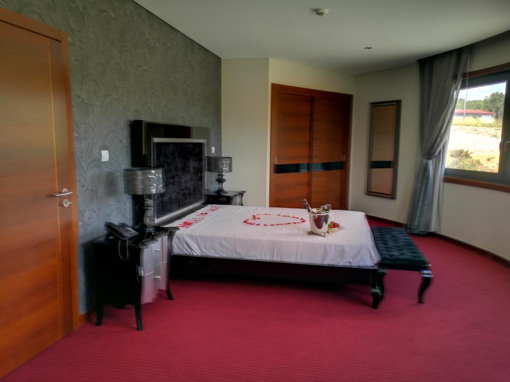 Hotel Do Vale Aguiar da Beira Εξωτερικό φωτογραφία