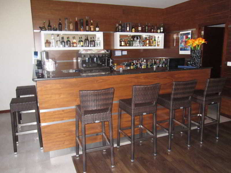 Hotel Do Vale Aguiar da Beira Εξωτερικό φωτογραφία