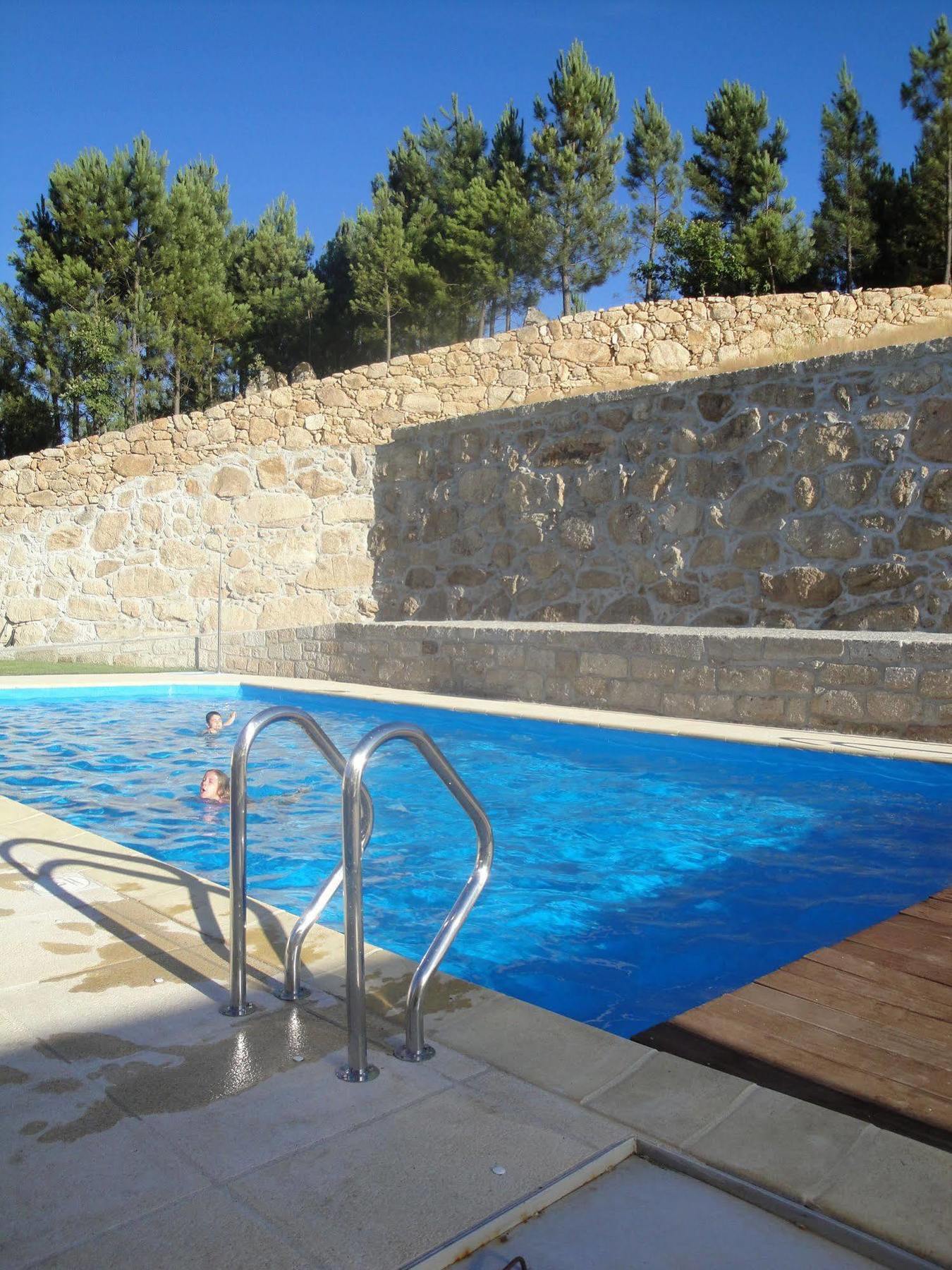 Hotel Do Vale Aguiar da Beira Εξωτερικό φωτογραφία