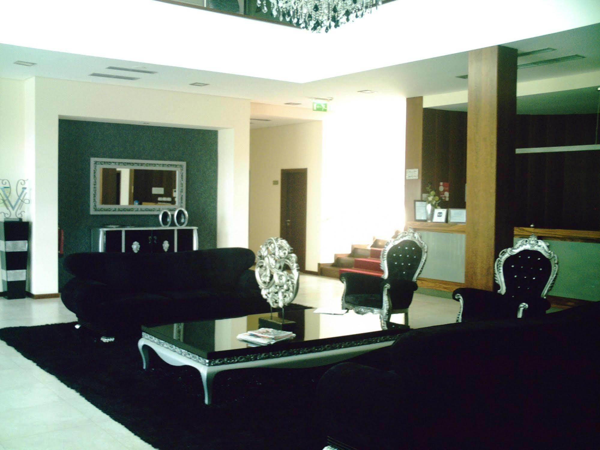 Hotel Do Vale Aguiar da Beira Εξωτερικό φωτογραφία